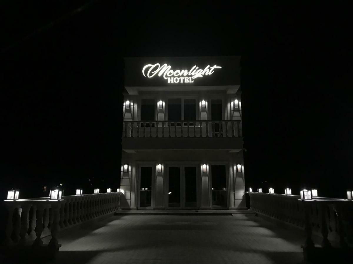Moonlight Hotel Stăuceni Exterior photo